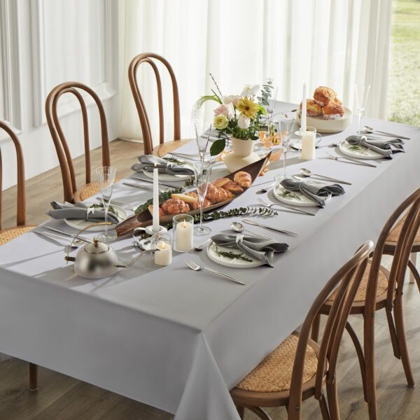 Kikasa Hotel Table Cloths - Luxurious and Durable Table Coverings
